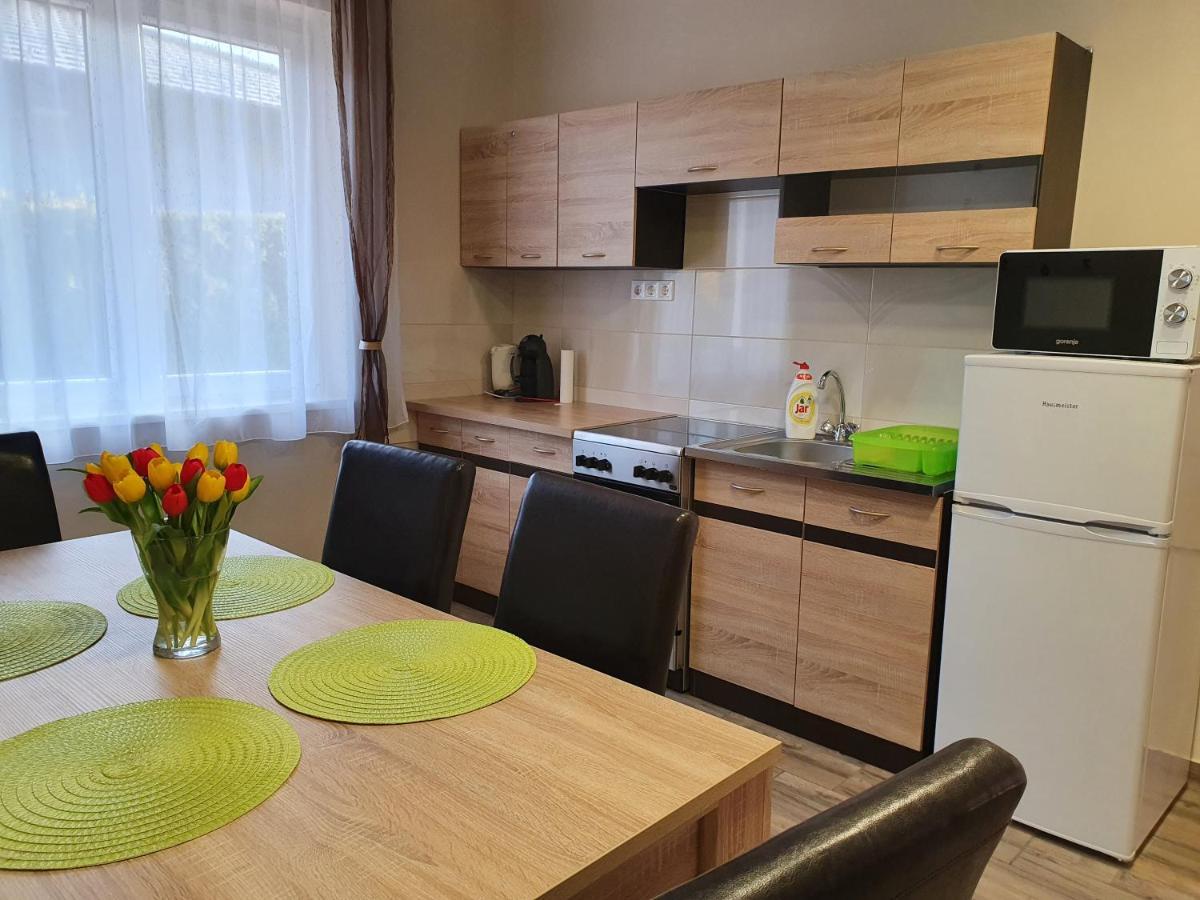 Flamingo Apartment Sárvár Dış mekan fotoğraf